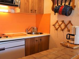 Studio cosy à Vars avec balcon, proche pistes et commerces, parking inclus - FR-1-330B-38