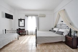 Classic Triple Room room in Anessis