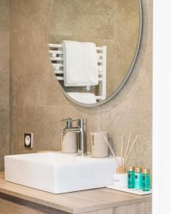 Loup Castel Boutique Hotel B&B