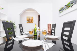 Home2Book Charming Casa El Refugio