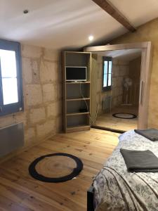 Duplex en Pierre Proche des Arenes