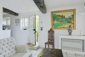 54 Rue sous Barri, 06800 Cagnes-sur-Mer, France.