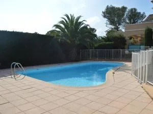 Charmant T2/Mezzanine avec Piscine et Terrasse, à 5 min de la Plage, St-Raphaël - FR-1-226A-148 - 海滨布洛瑞