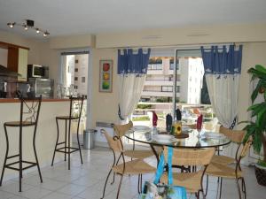 Appartements Appartement Saint-Raphael, 3 pieces, 4 personnes - FR-1-226A-46 : photos des chambres