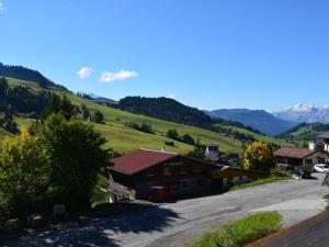 Appartements Studio Le Grand-Bornand, 1 piece, 4 personnes - FR-1-241-19 : Studio