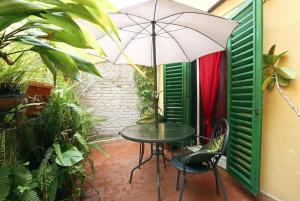 Apartment with nice terrace by the Amazing Pantheon