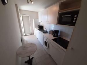 Appartements Appartement Frejus, 2 pieces, 4 personnes - FR-1-226A-29 : photos des chambres