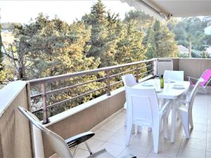 Appartement T3 lumineux avec terrasse, climatisation, garage et Wifi à 2 pas des plages - Cavalaire - FR-1-226B-34