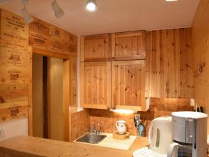 Appartement cosy 3 pièces, 6 pers, Méribel - Balcon Sud, parking, proche pistes et commerces - FR-1-180-151