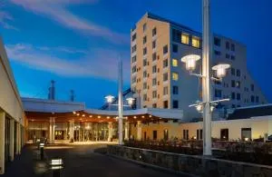 Newport Harbor Island Resort - نورث دارتموث