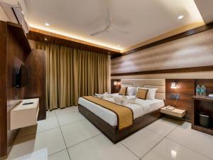 Golden Leaf Resort