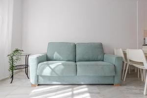 797 Holiday Rentals - Apartamento frente al Parque la Paloma con piscina