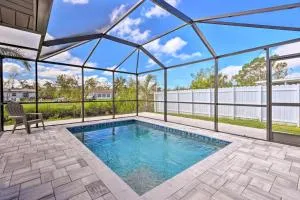 Englewood Escape with Screened-In Pool and Grill! - New Point Comfort