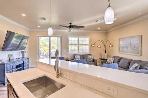 Merritt Island Townhome with Community Pool!