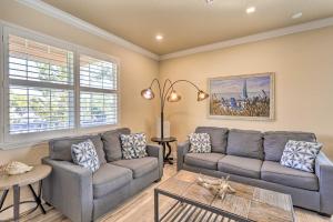 Merritt Island Townhome with Community Pool!
