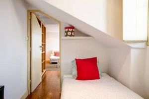 Balcony Apartment in Lisbon Center