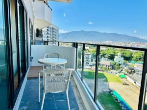 清迈市中心sky river大97平方无边泳池宽敞wifi山景三房两卫套房 近夜市古城 年终大促