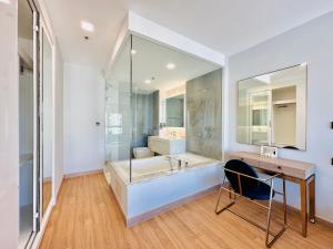 清迈市中心sky river大97平方无边泳池宽敞wifi山景三房两卫套房 近夜市古城 年终大促