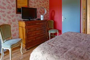 Appartements Appartement cosy avec piscine couverte, cadre verdoyant tres paisible : photos des chambres