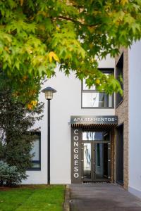 Apartamentos Congreso, Parking gratuito