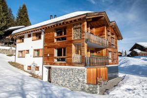 ANNA ISABELLE PENTHOUSE