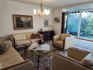 Spacious for 5 - kitchen - House - Wifi - 拉斯罗普