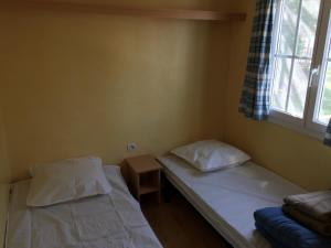 Campings Camping Le Douzou : photos des chambres