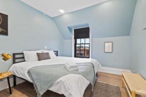 Downtown Collingwood Unit A, by Property Valet