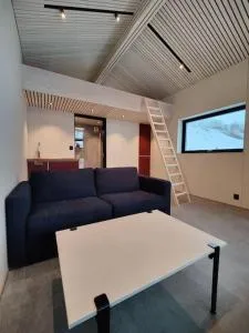 Minihuset ved skogen - Nauste