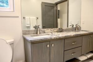 Casa Poco Loco - Villa at Luna Beach Roatan