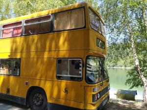 Campings Le YESLOWBUS en fete : photos des chambres