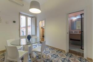 ELEGANT APARTMENT IN TAORMINA
