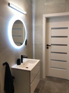 Nowy apartament CentrumBB z garażem i tarasem