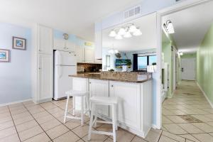 Summit Beach Resort #326