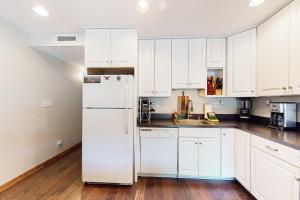 Mountainside Retreat