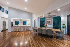 Infinity on Hamilton Island by HIHA