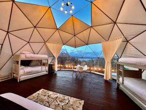 Golden Glamping & Suites
