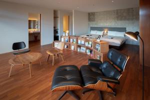 Hakone Honbako 箱根本箱