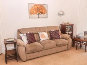 6 Coltbridge Gardens