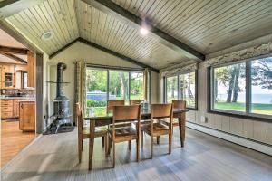 Waterfront Lake Huron Getaway Private Beach!