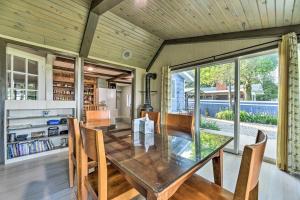 Waterfront Lake Huron Getaway Private Beach!