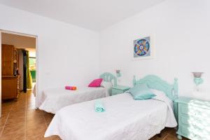 Mountain, Seaviews, and Pool Relax By Sunkeyrents