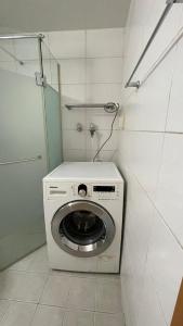 Hongdae Residence-4 - 1min from Hongik Univ Station #1