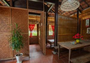 Tra Que Flower Homestay