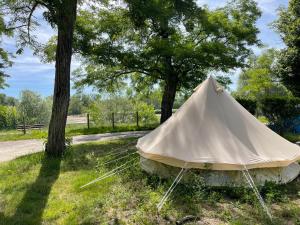 Campings Camping Les Portes de Sancerre : photos des chambres