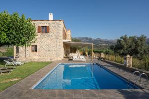 Villa Gianna by PosarelliVillas