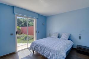Maisons de vacances Beautiful house with pool and garden : photos des chambres
