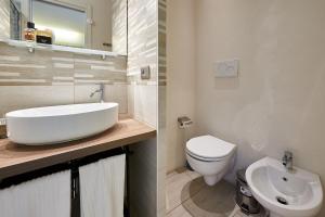 Room 230 Roma Luxury Suites