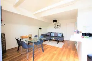 The Penthouse Canterbury - Cathedral View - Hackington