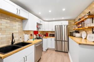 East Nashville Nook Best of Both Worlds